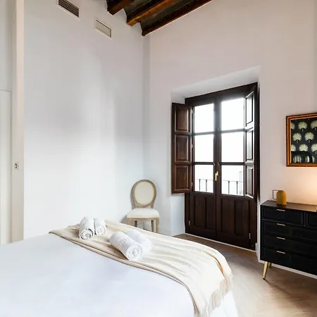 Urban Gracia Deluxe Centro Ciudad *